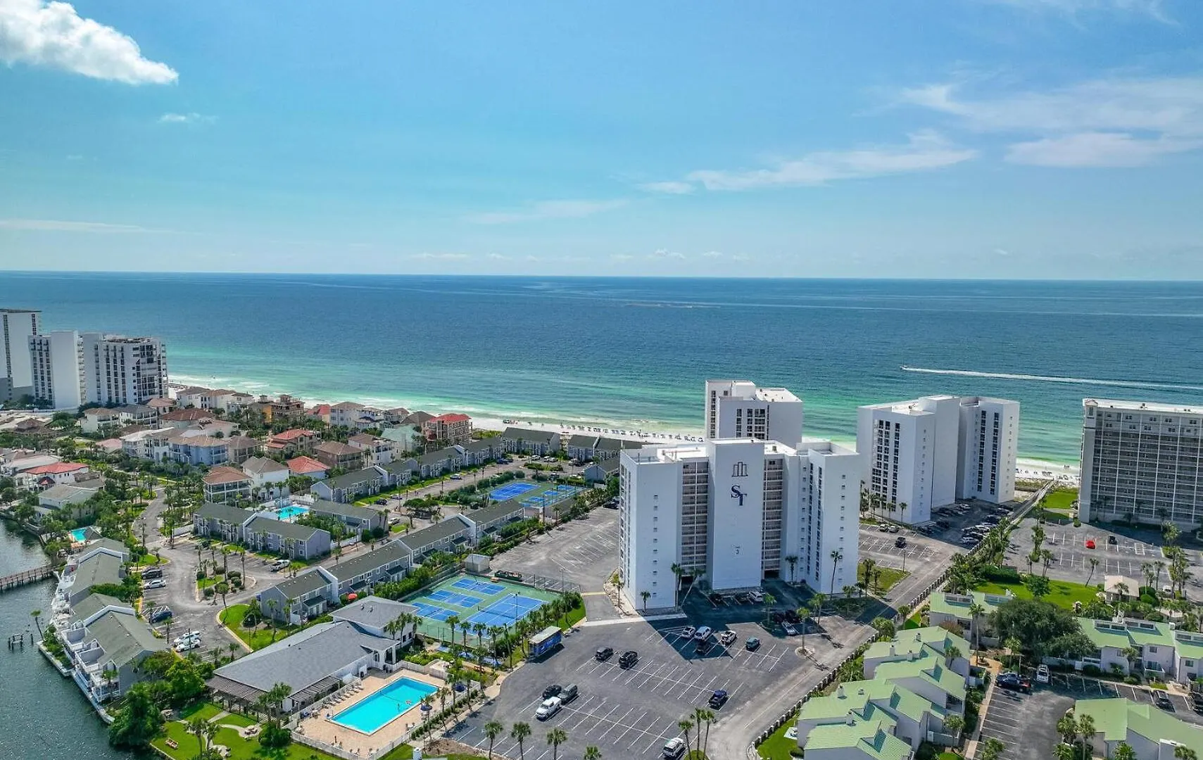 Shoreline Towers 3071 Gulf View Beach Access Destin Holiday home